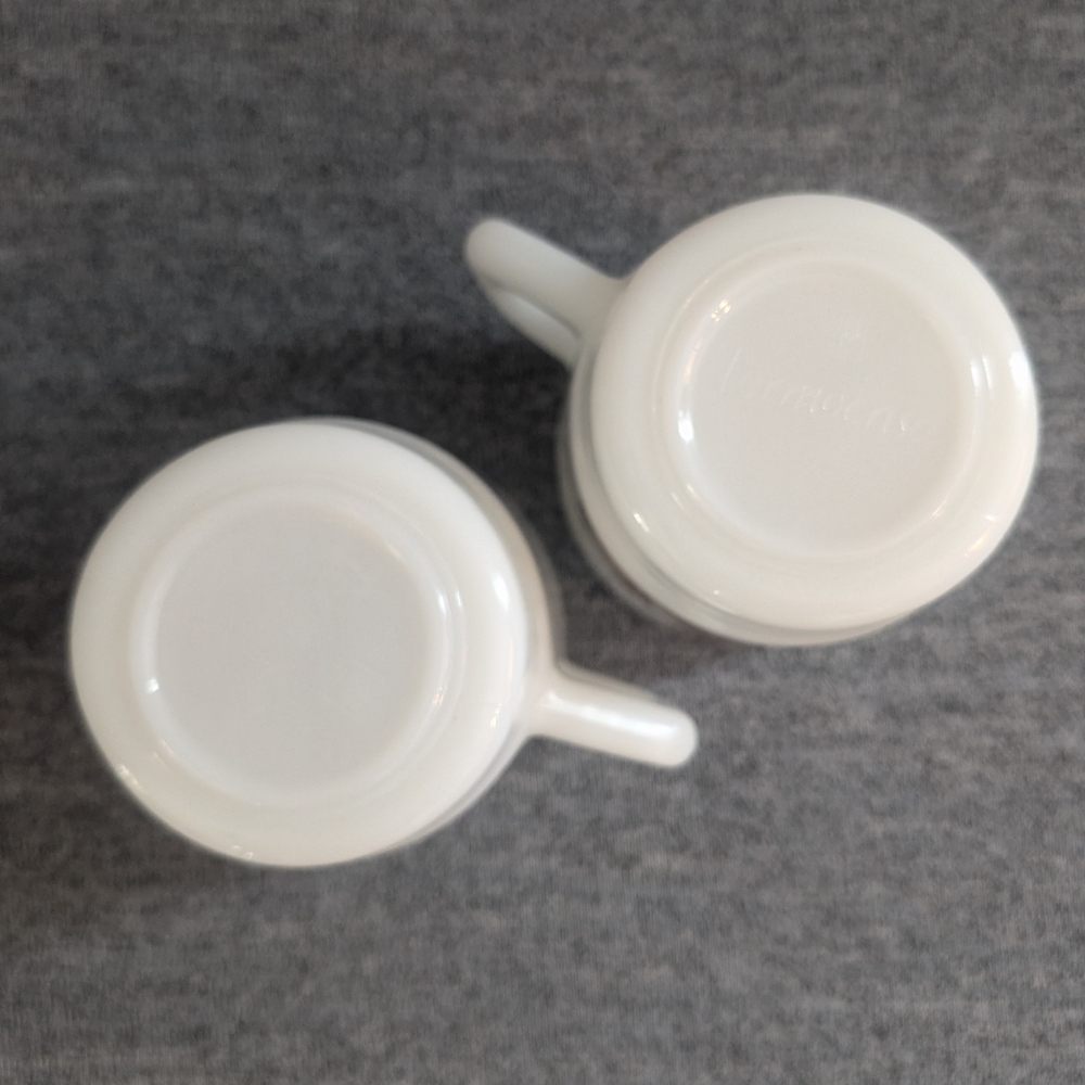 Vintage Termocrisa Holly Hobbie Milk Glass Mugs, Blue & Brown, Set of 2 - Picture 6 of 7